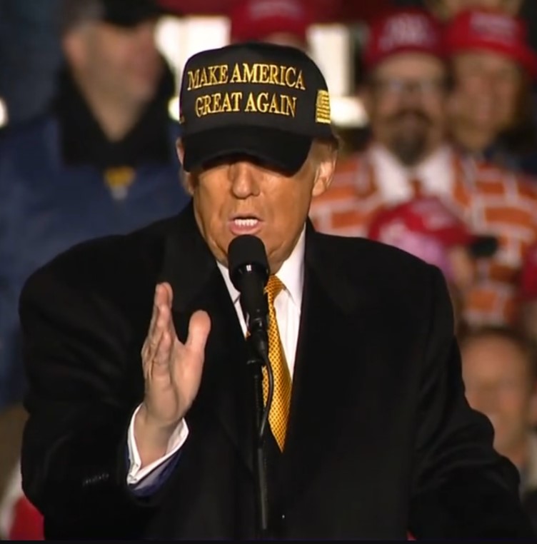 TRUMP DARK GOLD MAGA HAT