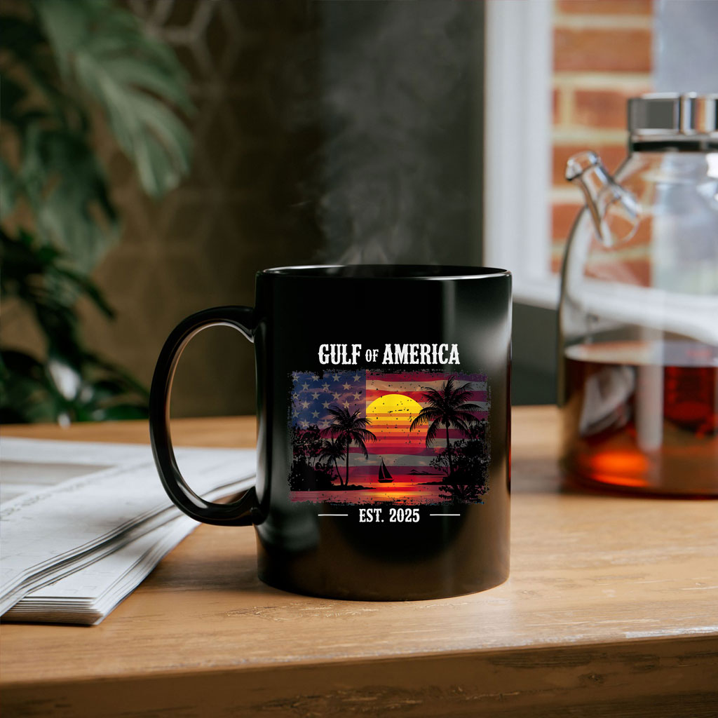 Welcome To America's Gulf Retro Vintage Beach Mug